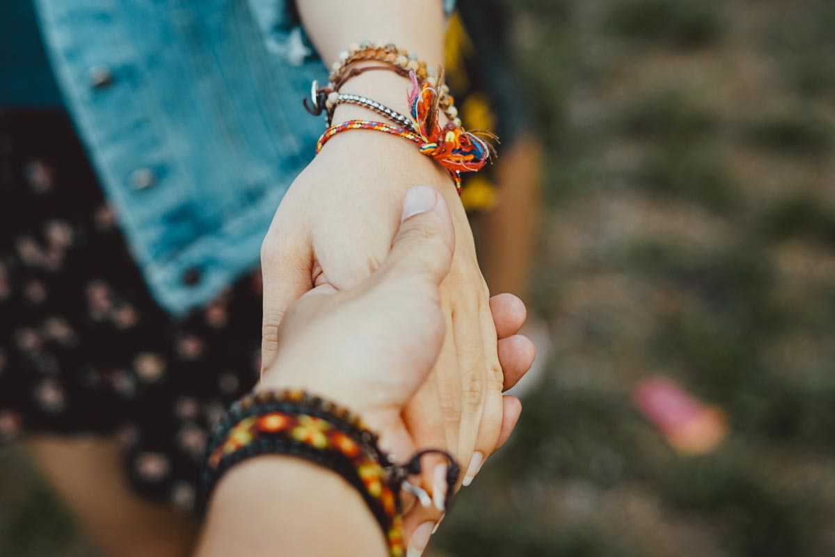 Friendship-Bracelets