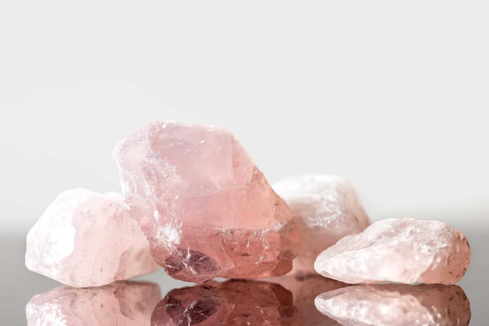 What is rose quartz used for in shop healing