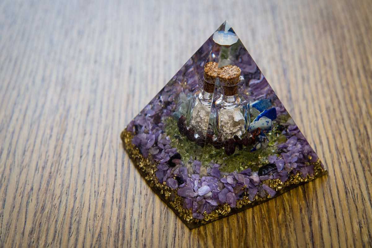 orgonite-pyramid