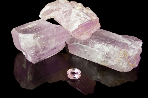 kunzite-crystal-for-selflove