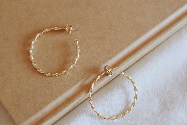 clean-gold-jewelry