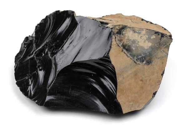 Meanings-and-Healing-Properties-of-Obsidian