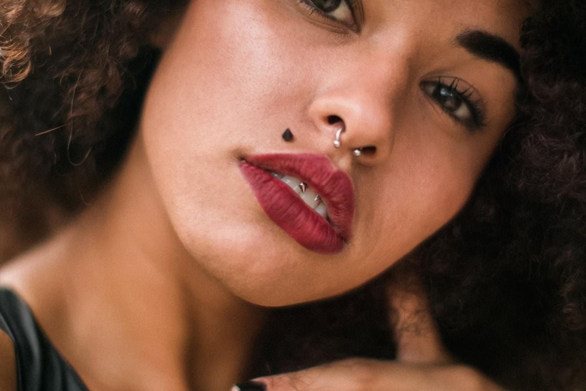 how to clean your body piercing jewelry