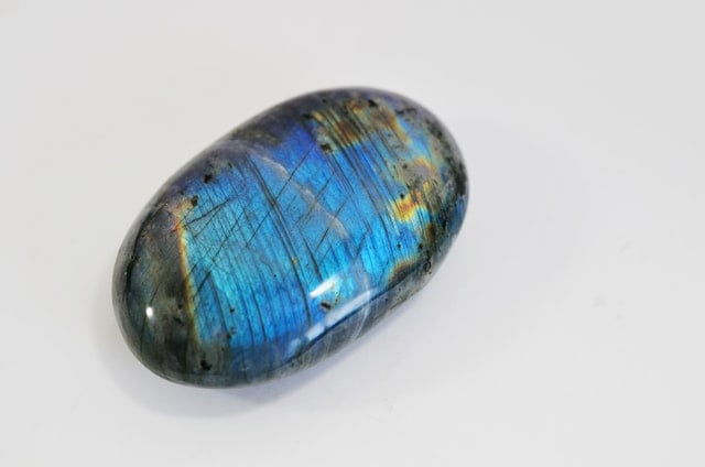 labradorite stone-for-intuition